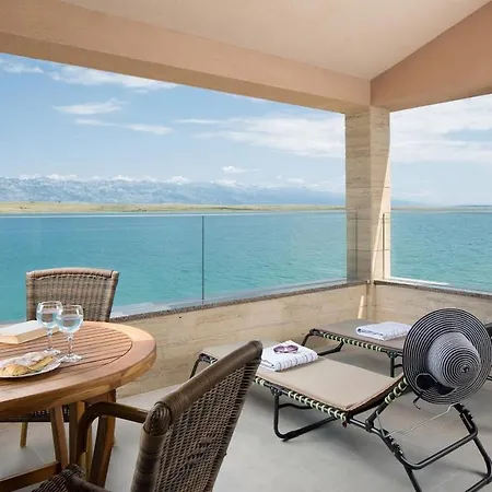 Vista Royal Daire *