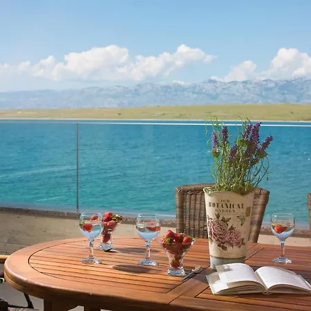 Vista Royal *